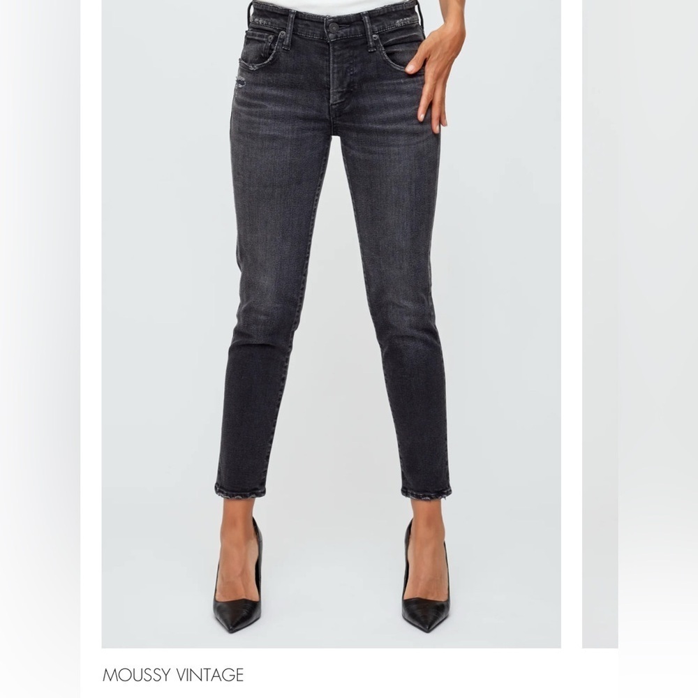 Moussy vintage crop fray hem jeans 26